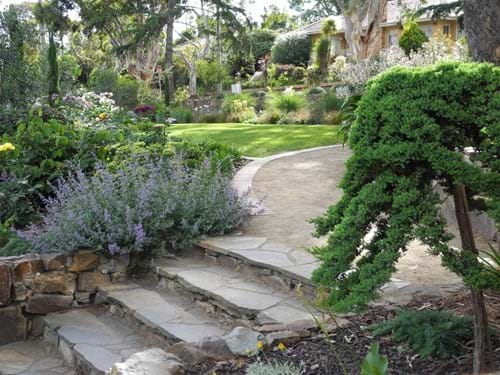 Landscape design Melbourne | Sandra McMahon Gardenscape Design | a change in levels offers an invitation into the garden.